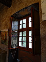 Chateau de Mauriac (10), Fenetre a meneaux